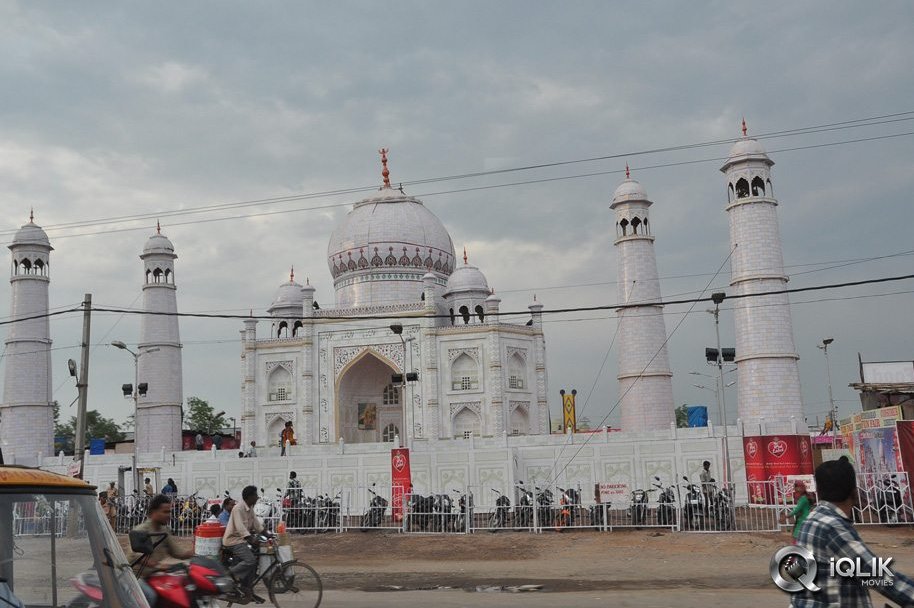 Kotha-Janta-Movie-Theatre-Coverage